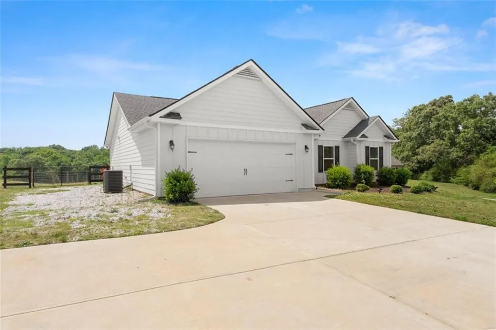 810 Anderson Thomas Road Martin, GA 30557