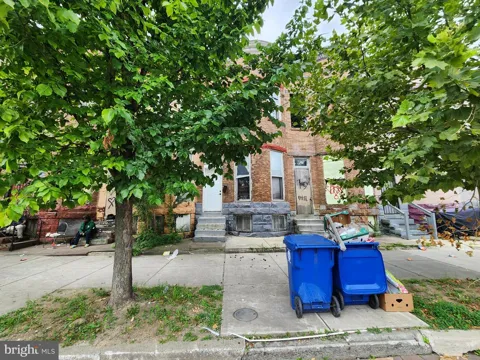 1717 W NORTH AVENUE