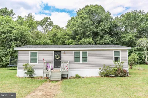 16064 CHESTER LANE