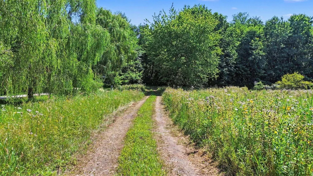 8716 W EAST ROAD Lakeside, MI 49116