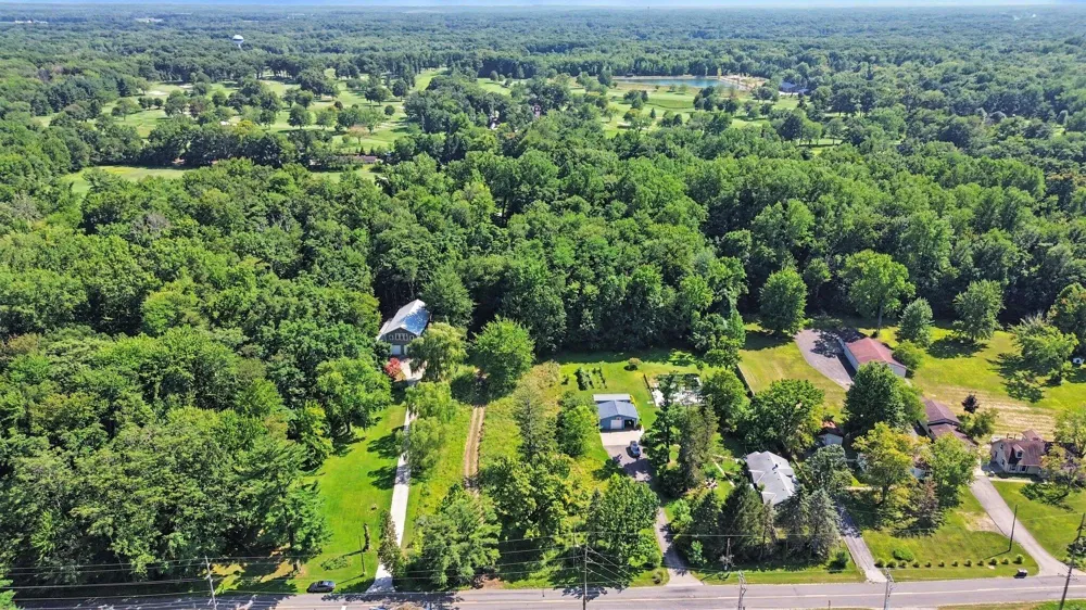 8716 W EAST ROAD Lakeside, MI 49116