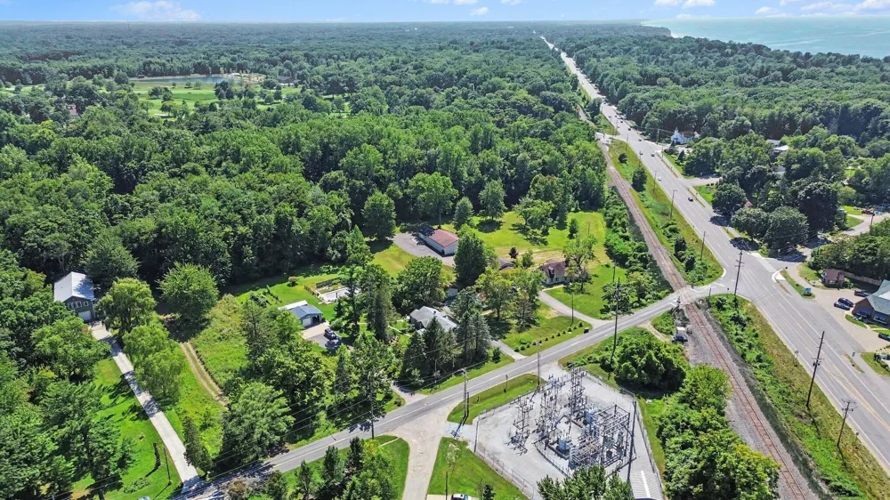 8716 W EAST ROAD Lakeside, MI 49116
