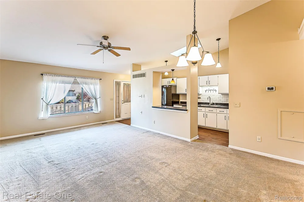 61960 Arlington #3 South Lyon City, MI 48178