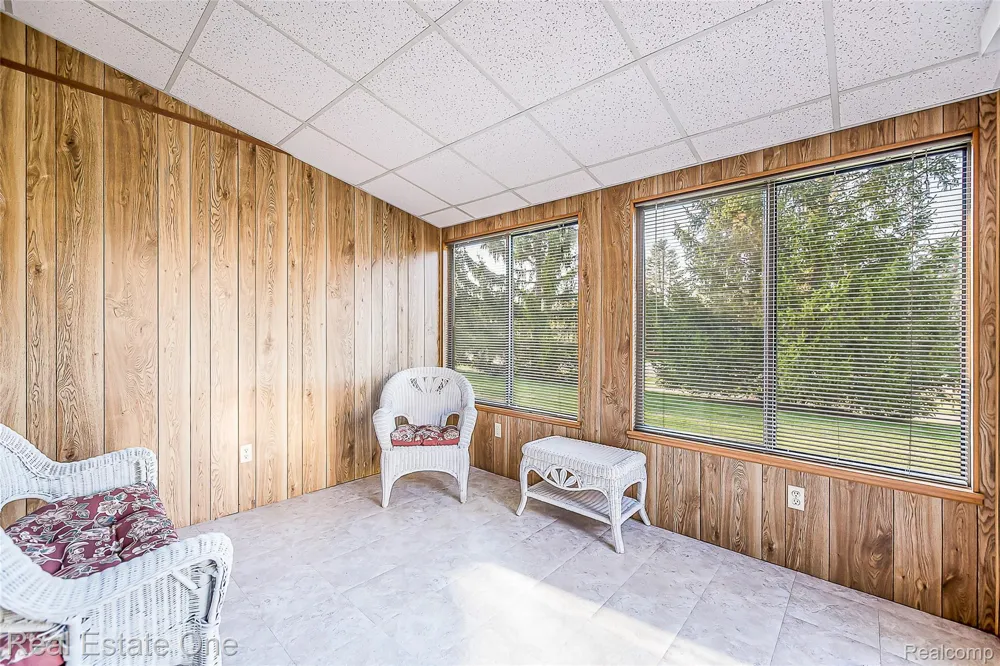 61960 Arlington #3 South Lyon City, MI 48178