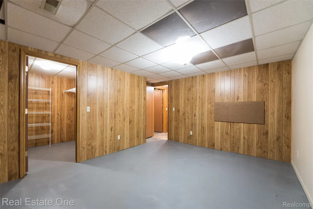 61960 Arlington #3 South Lyon City, MI 48178