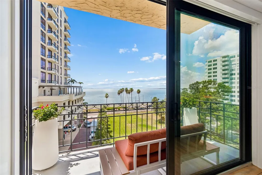 2109 BAYSHORE BOULEVARD #504 Tampa, FL 33606