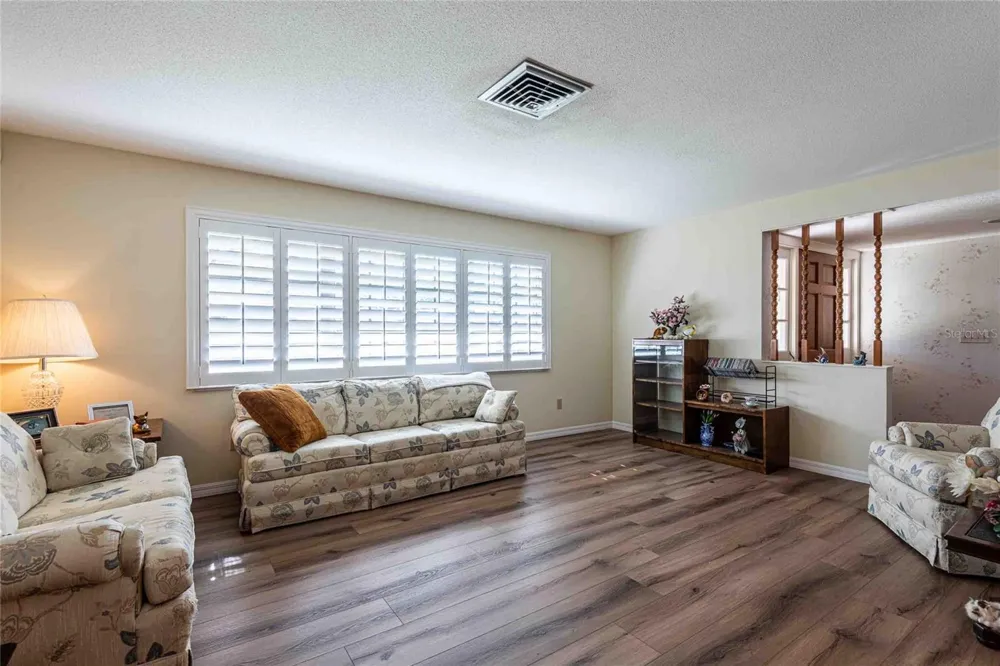 1830 OAK FOREST DRIVE S Clearwater, FL 33759