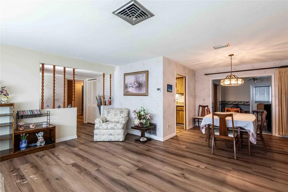1830 OAK FOREST DRIVE S Clearwater, FL 33759
