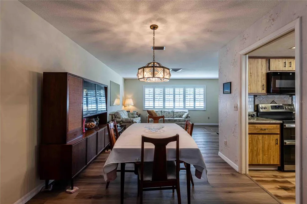 1830 OAK FOREST DRIVE S Clearwater, FL 33759