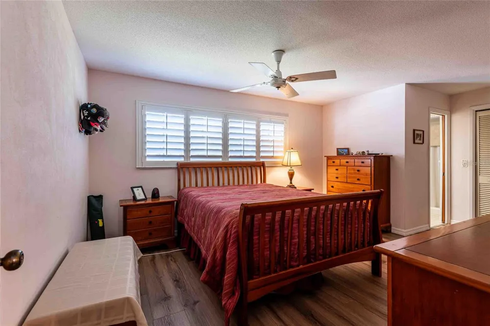 1830 OAK FOREST DRIVE S Clearwater, FL 33759