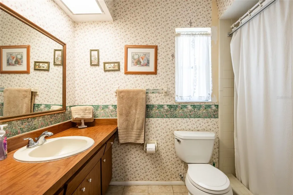 1830 OAK FOREST DRIVE S Clearwater, FL 33759