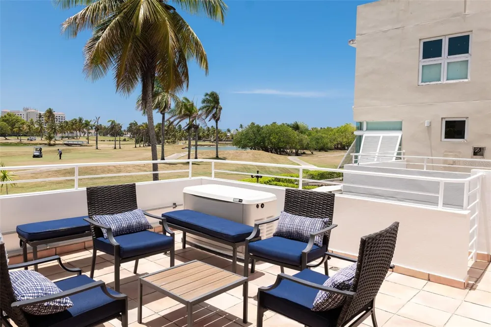 91 VILLAS DE GOLF EAST Dorado, PR 00646