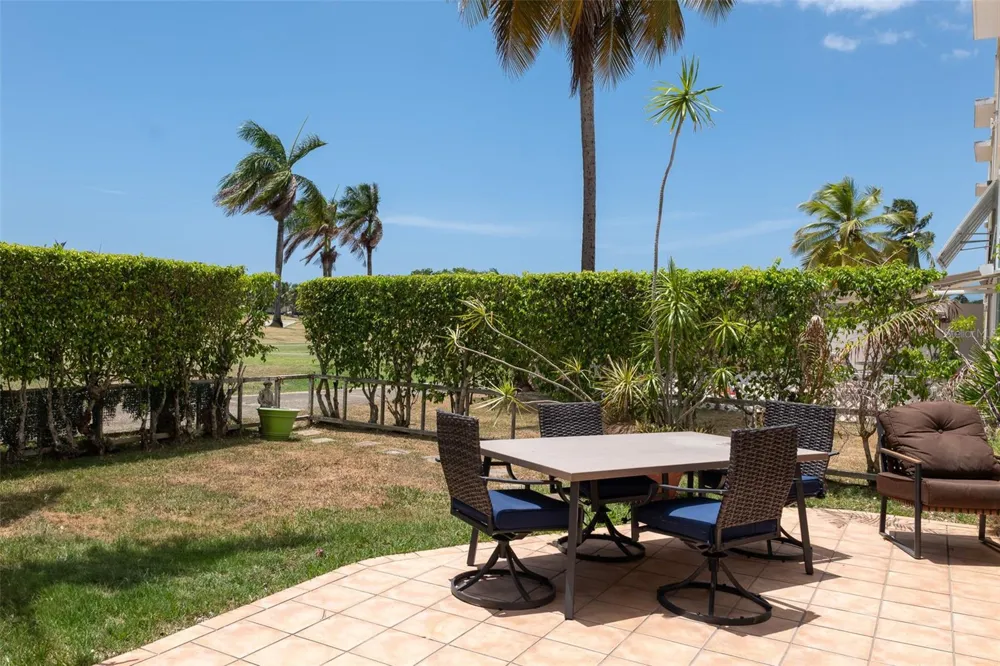 91 VILLAS DE GOLF EAST Dorado, PR 00646