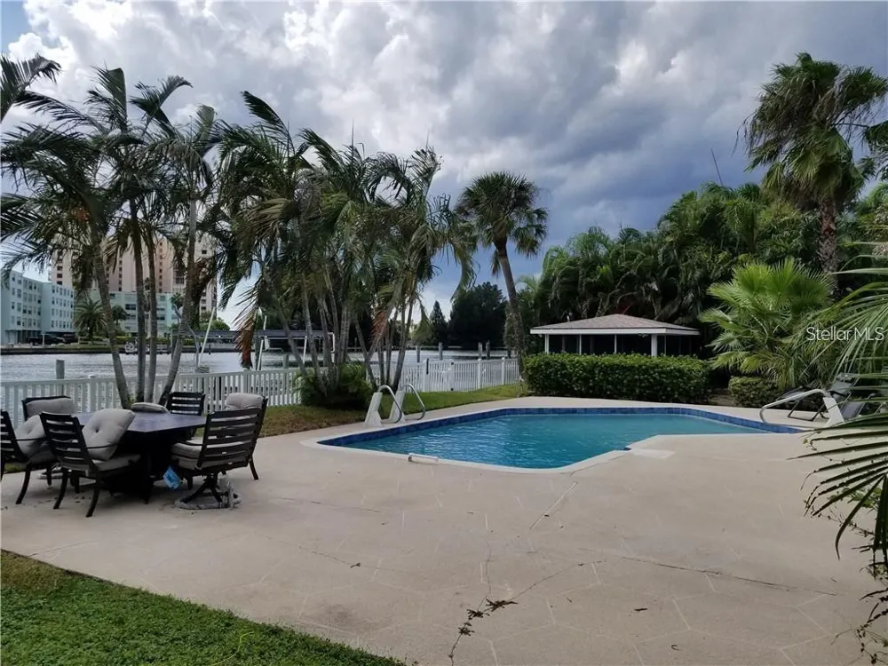 4000 BELLE VISTA DRIVE St Petersburg, FL 33706