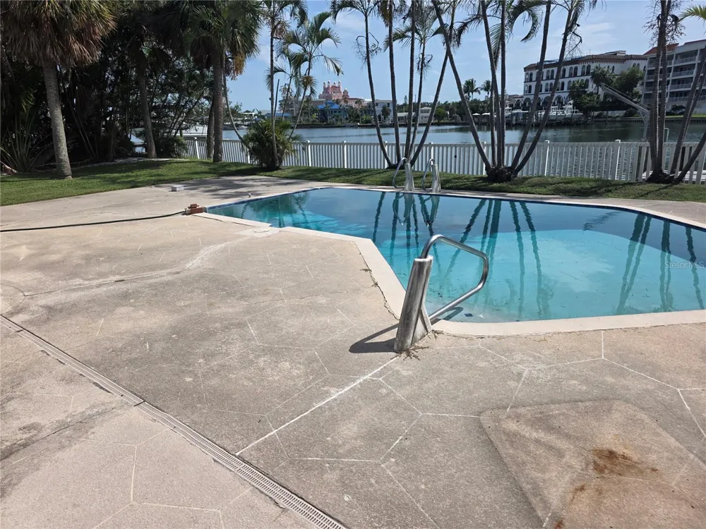 4000 BELLE VISTA DRIVE St Petersburg, FL 33706