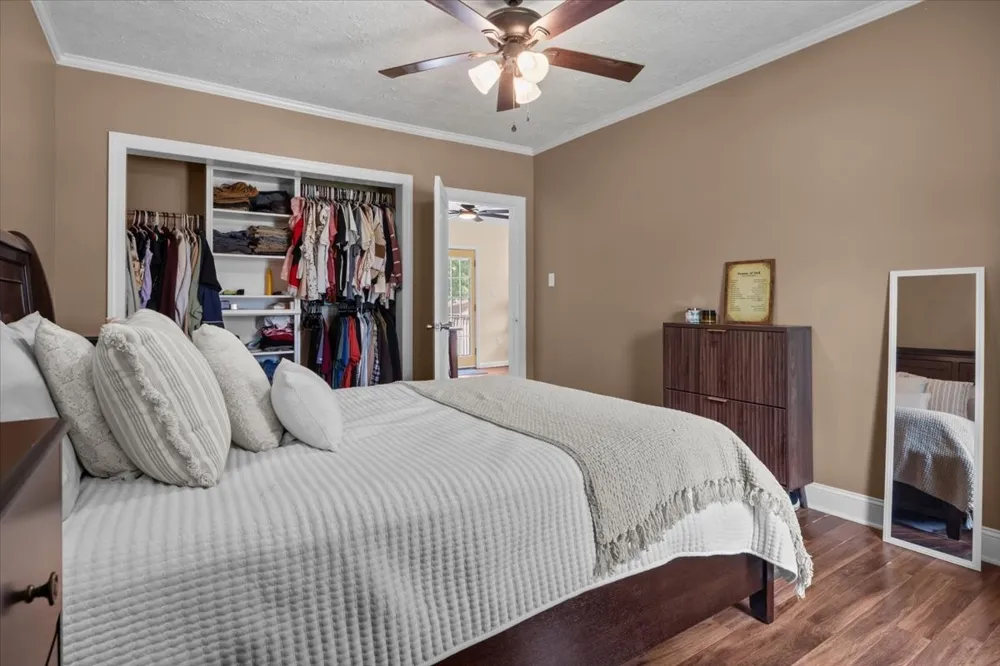 32 High St Mc Ewen, TN 37101