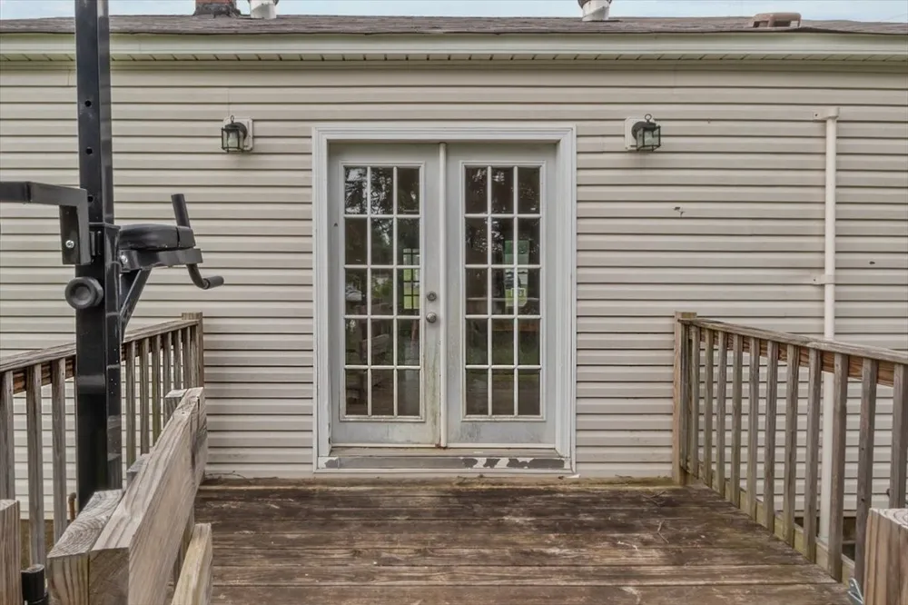 32 High St Mc Ewen, TN 37101