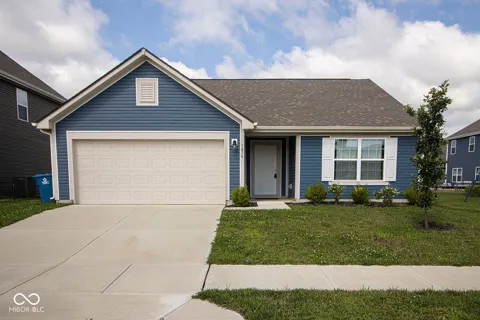 1476 Paper Birch Drive