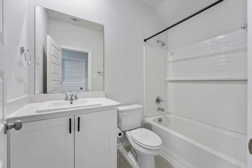 517 Brook View Drive Van Alstyne, TX 75495