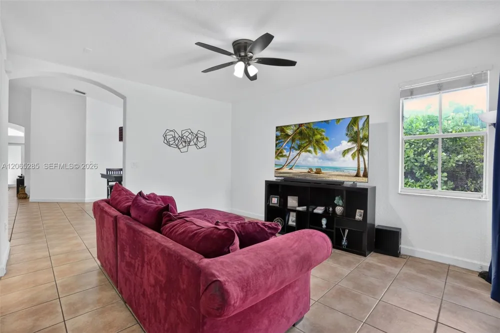 1458 SW 150th Ave Miami, FL 33194