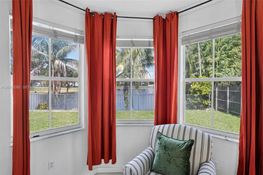 1458 SW 150th Ave Miami, FL 33194