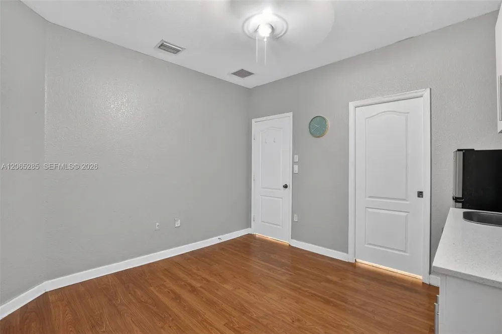 1458 SW 150th Ave Miami, FL 33194