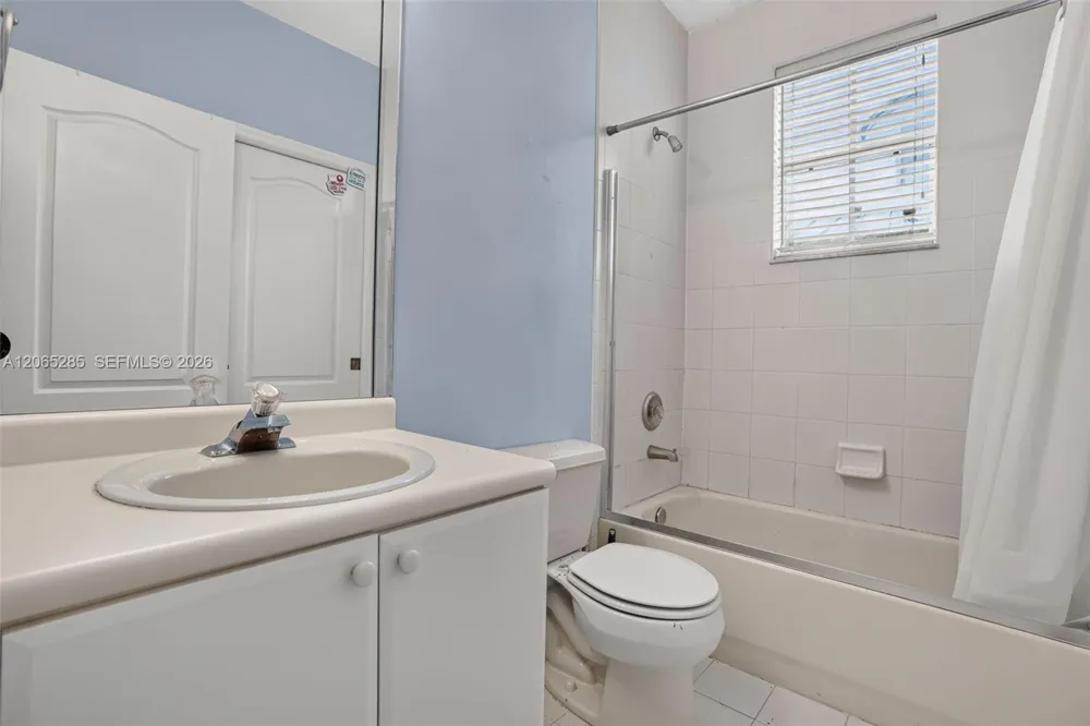1458 SW 150th Ave Miami, FL 33194
