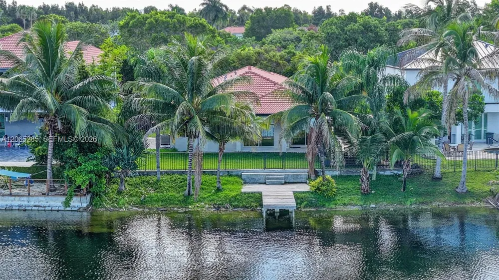 1458 SW 150th Ave Miami, FL 33194