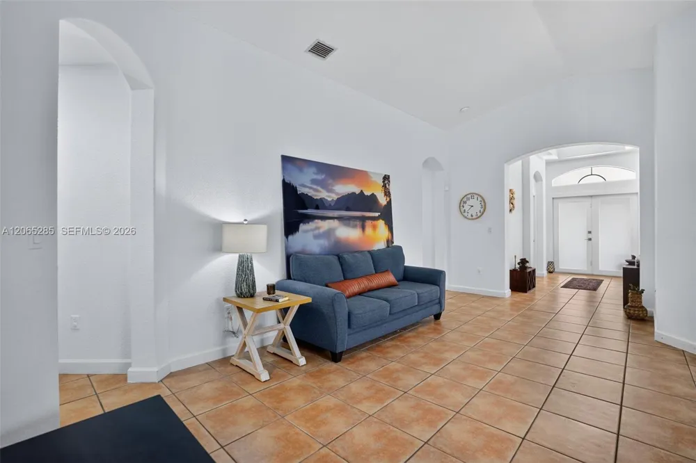 1458 SW 150th Ave Miami, FL 33194