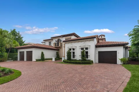 17130 Avenue Le Rivage