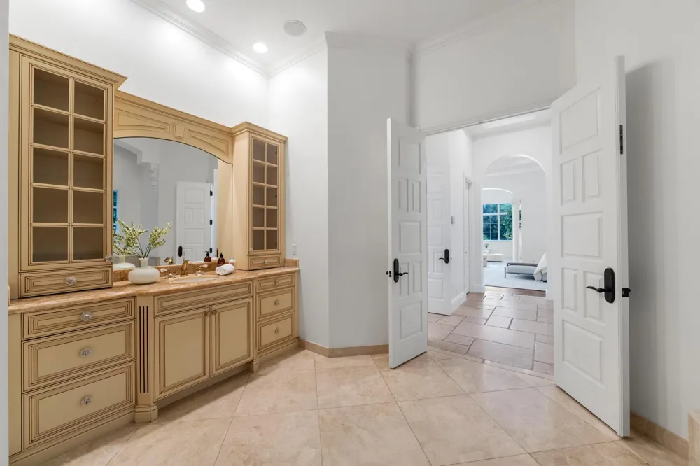 17130 Avenue Le Rivage Boca Raton, FL 33496