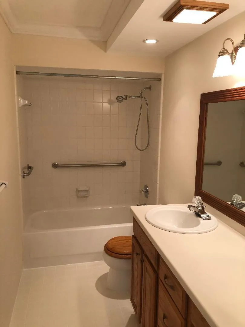 3040 NE 16TH AVENUE #303 Oakland Park, FL 33334