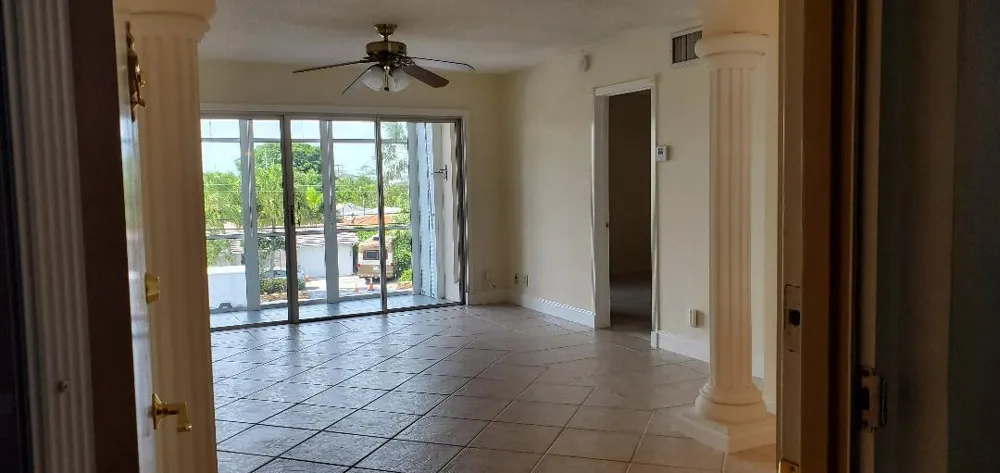 3040 NE 16TH AVENUE #303 Oakland Park, FL 33334