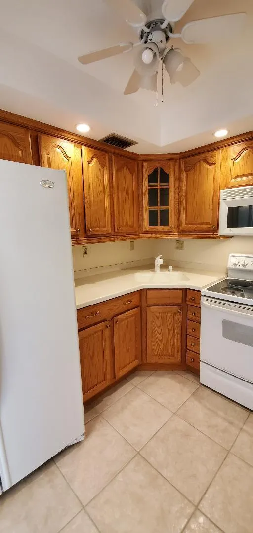 3040 NE 16TH AVENUE #303 Oakland Park, FL 33334