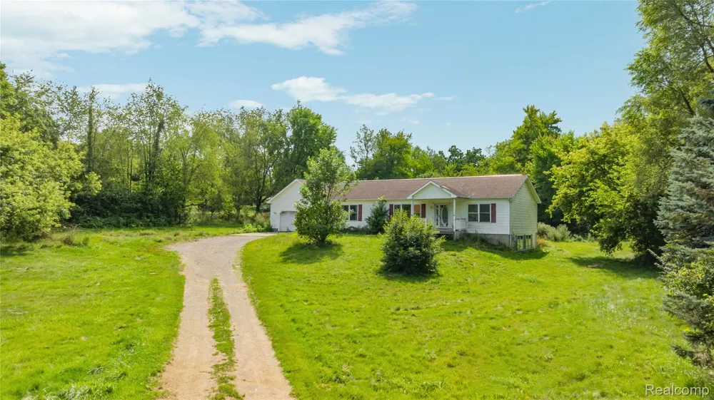 13872 Sheridan Road Manchester Township, MI 48158