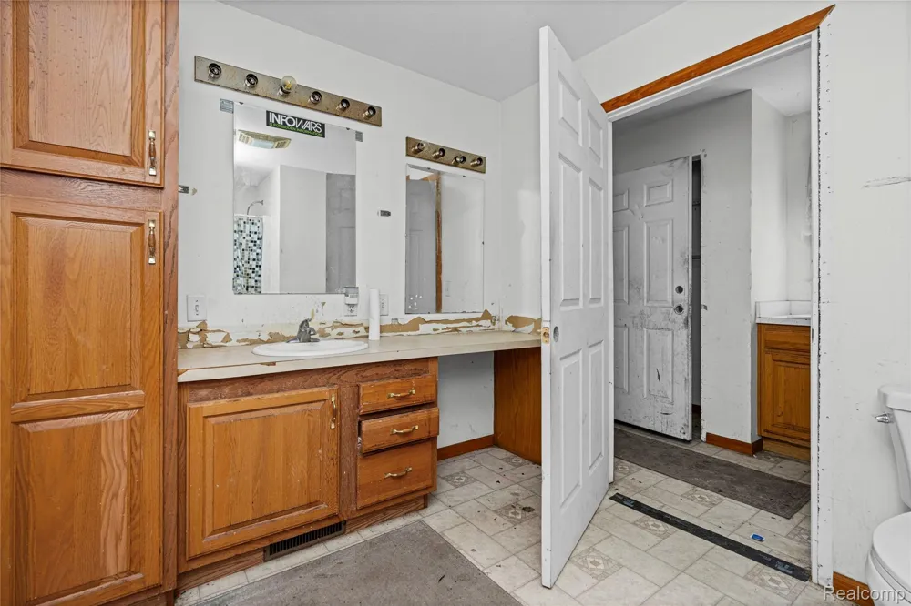 13872 Sheridan Road Manchester Township, MI 48158