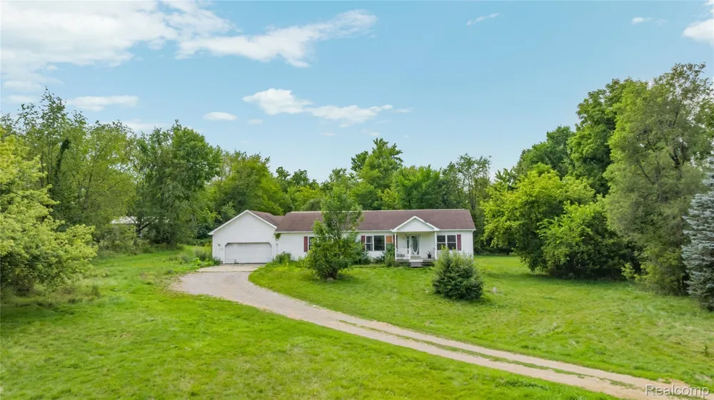 13872 Sheridan Road Manchester Township, MI 48158