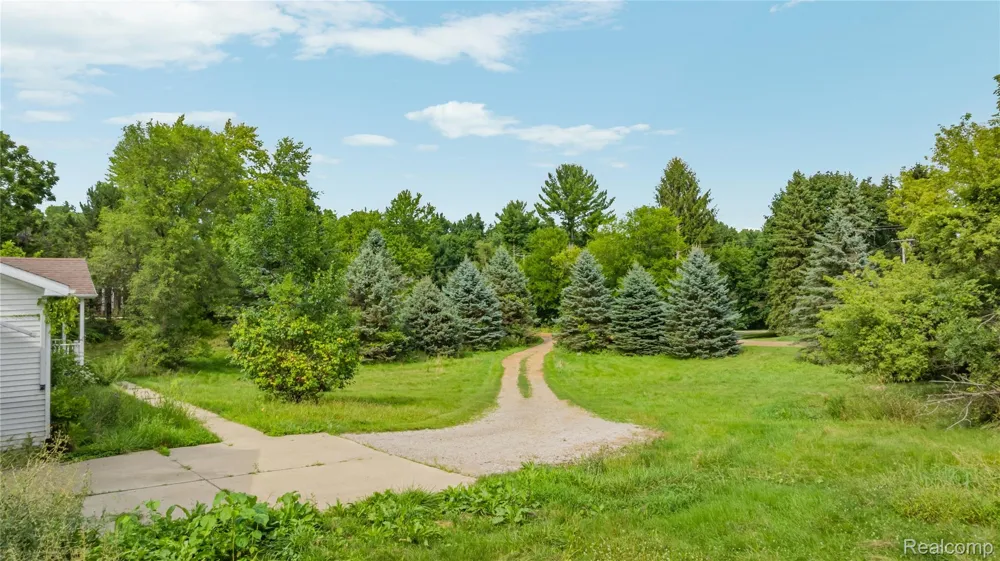 13872 Sheridan Road Manchester Township, MI 48158