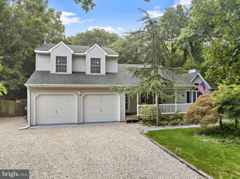 4 PINE OAK DRIVE