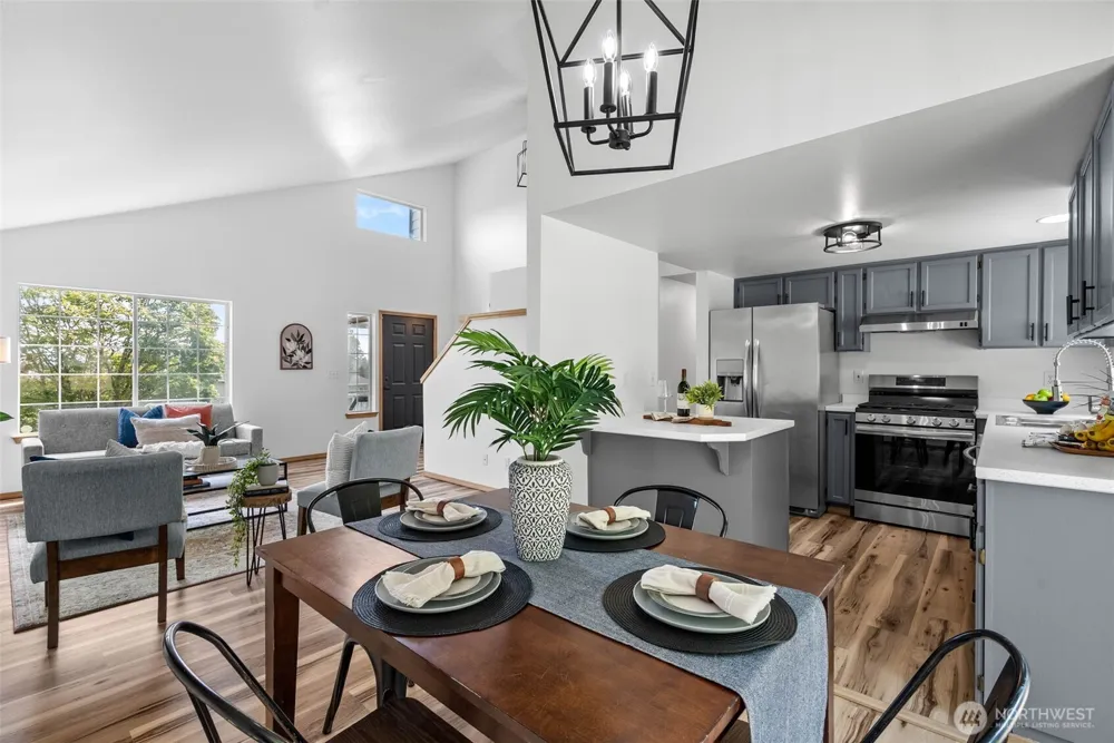 7307 Morning View Avenue NE Bremerton, WA 98311