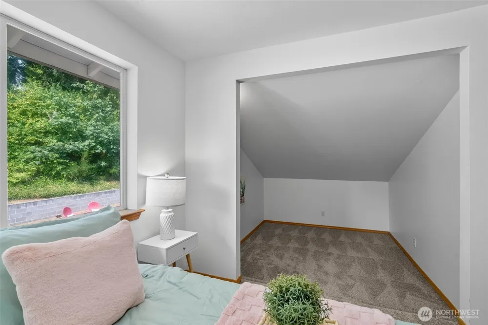 7307 Morning View Avenue NE Bremerton, WA 98311