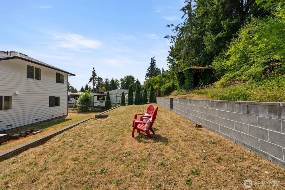 7307 Morning View Avenue NE Bremerton, WA 98311