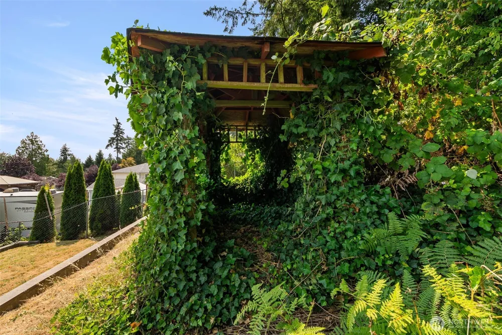 7307 Morning View Avenue NE Bremerton, WA 98311