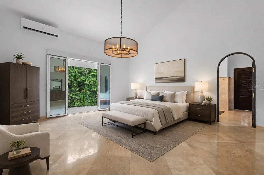 90 CALLE ORQUIDEA San Juan, PR 00927