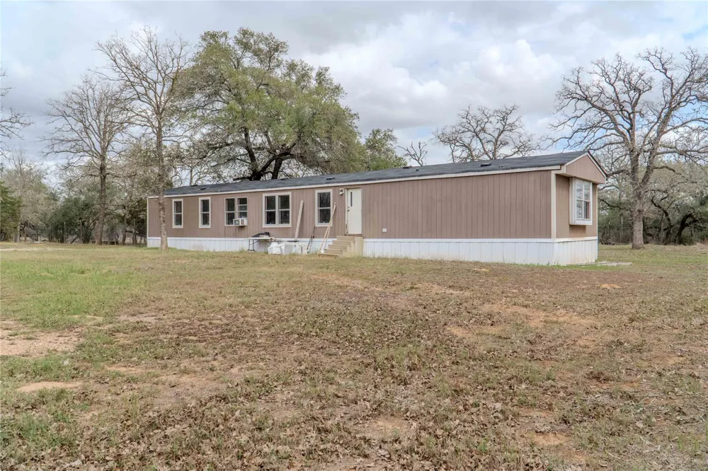 7555 Silver Mine Road Harwood, TX 78632