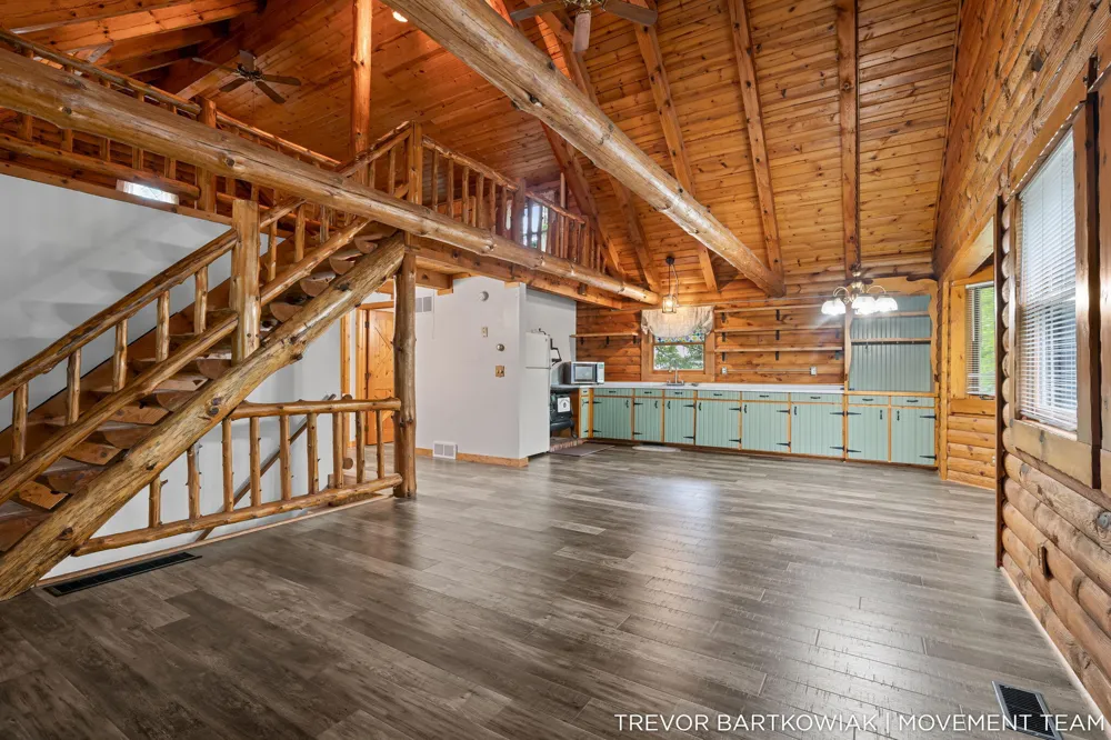 17708 120th Avenue Nunica, MI 49448