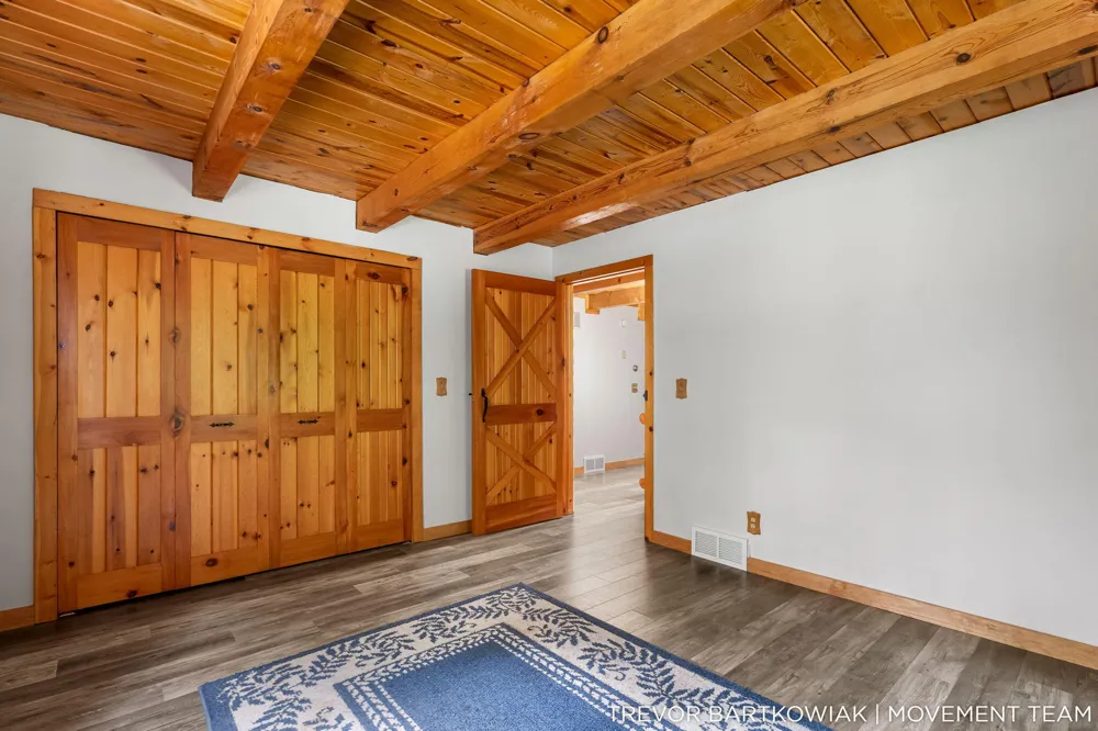 17708 120th Avenue Nunica, MI 49448