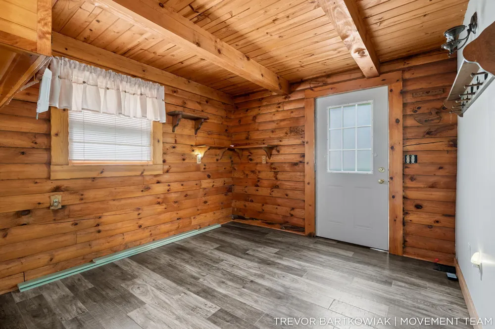 17708 120th Avenue Nunica, MI 49448