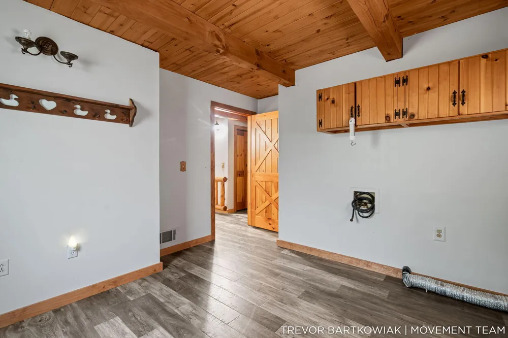 17708 120th Avenue Nunica, MI 49448