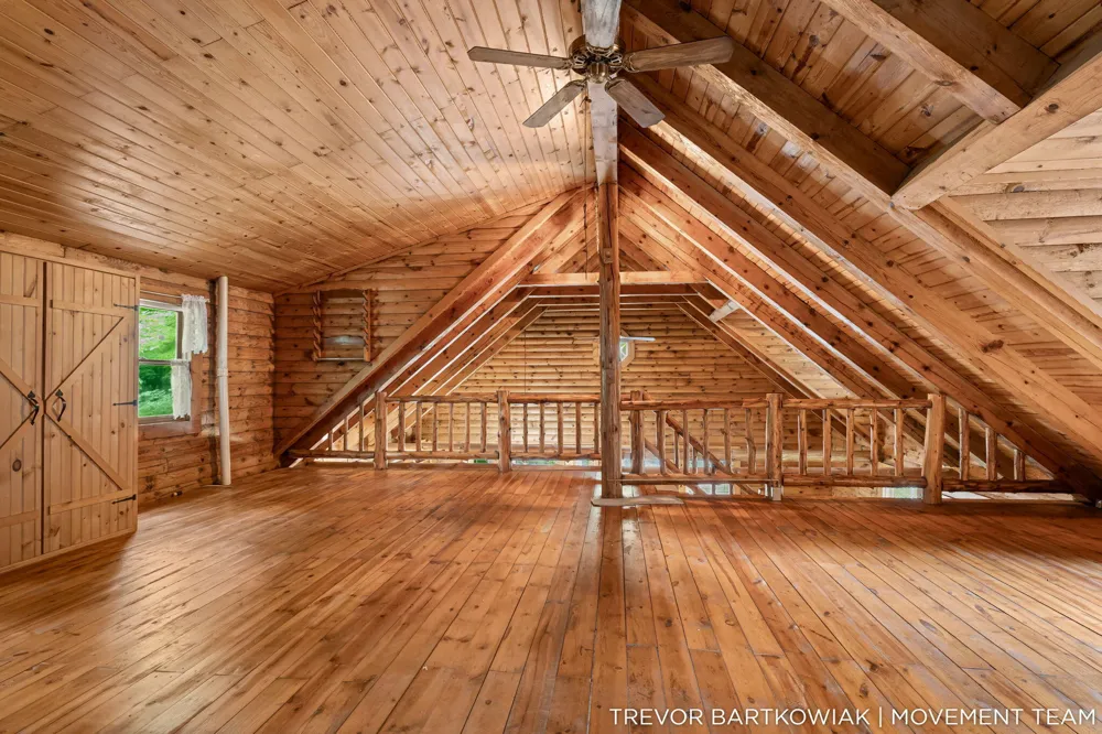 17708 120th Avenue Nunica, MI 49448